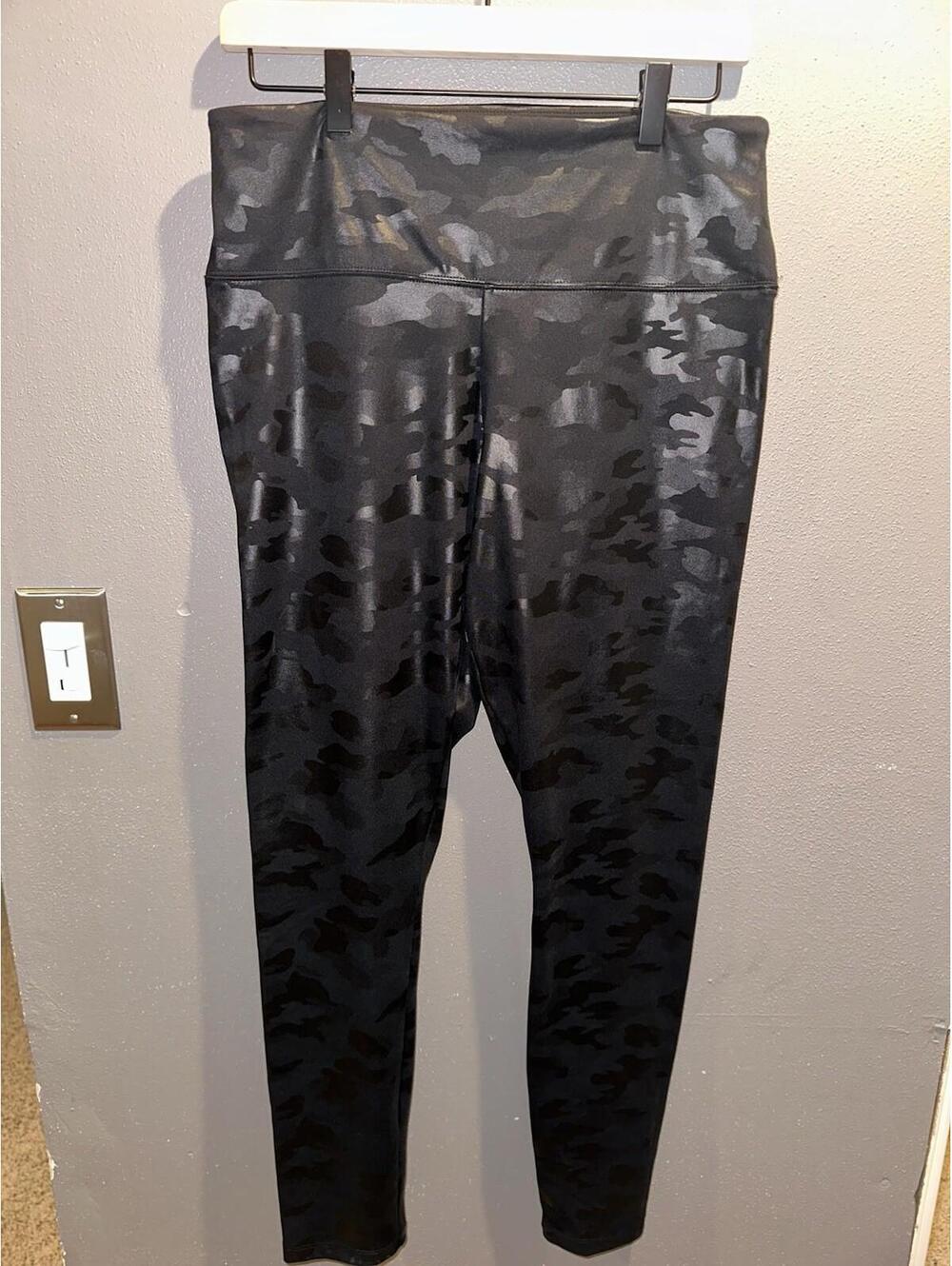 Simply Vera Vera Wang Black Leggings Large